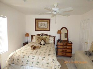 Guest Bedroom #2
Queen Bed plus Single Bed