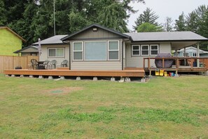 view breakfast nook and patio deck