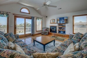 Top-Level Great Room with Deck Access