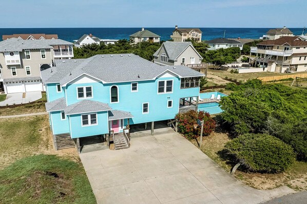 Front Aerial of Rumor Has It