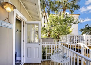 Welcome to your boutique cottage on the beach!