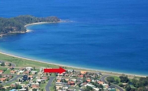 One of the best water views and locations in Maloneys Beach / Batemans Bay.