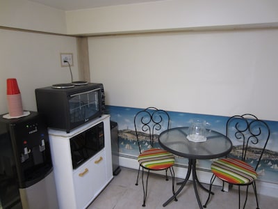 Small Hampton Beach "Get-Away!" apartment available for rent! 
