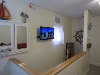Small Hampton Beach "Get-Away!" apartment available for rent! 