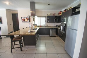 Large and comfortable Kitchen