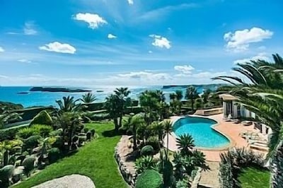 Amazing Beach Front Villa Am Martinhal mit privatem Pool und herrlichem Blick auf den Strand.