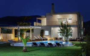 Lavish and dreamful