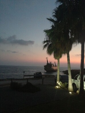 Ship wreck