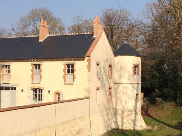 Tower house