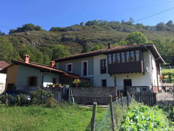 Vista de la casa desde afuera !! 