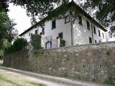 La maison des roses au Nibbio