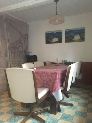 dining room