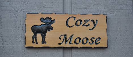 Cozy Moose Suite