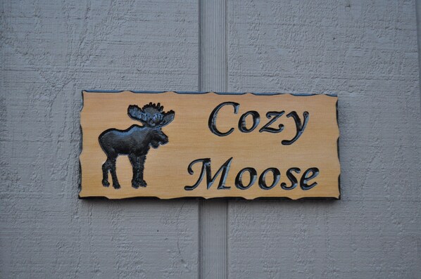 Cozy Moose Suite
