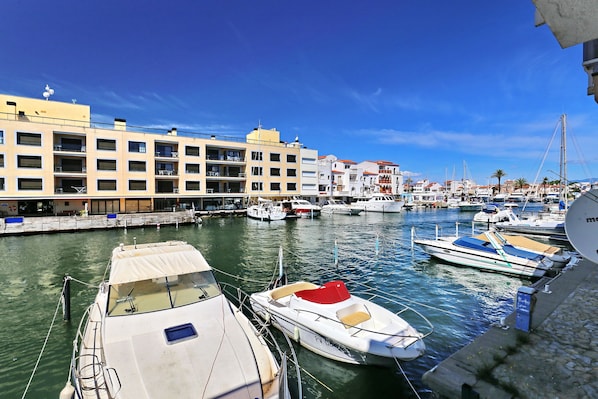 Vue sur la marina