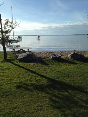 Sylvan Lake beachfront access!!