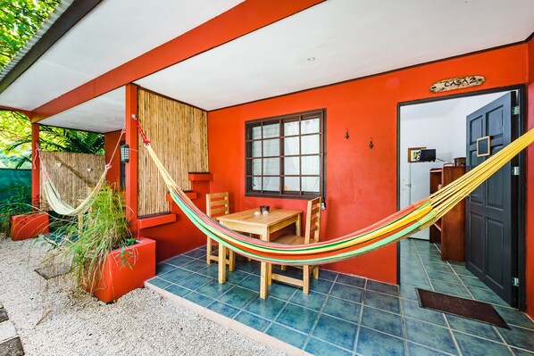Studio Patio
