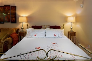 King size Tuft & Needle mattress for your sleeping pleasure.