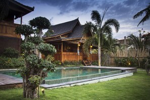 Traditional Joglo Style Villa Canggu #4