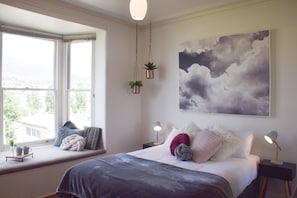 Bedroom 2.
Queen bed with mountain views