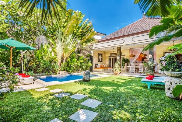 Private Cozy 3BR Villa In Seminyak