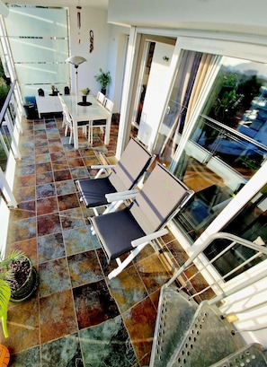 1ère Terrasse avec vue piscine