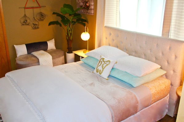 A super cozy bedroom suite