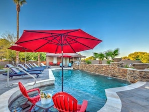 Baja-Step w/ an umbrella sleeve gives the option of being poolside but shaded.
