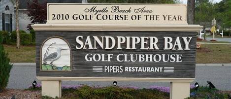 3 - 9 Hole golf courses available - Sand, Piper, and Bay