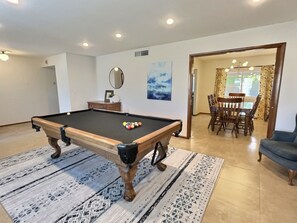 Spielezimmer