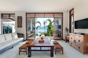 5 Bedroom Villa in Patong Beach - 4102