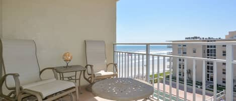 Have coffee with the sun rise, lemonade with your lunch or wine with your sun set on this spacious private balcony.