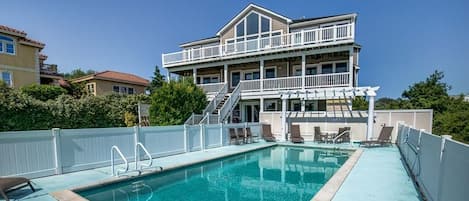 Private Pool Area