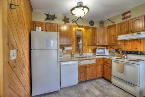 full kitchen