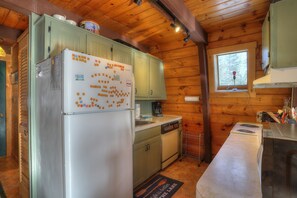 Full kitchen