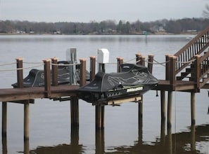 Jet Ski Dueling Lifts - Rental Available Close By.
