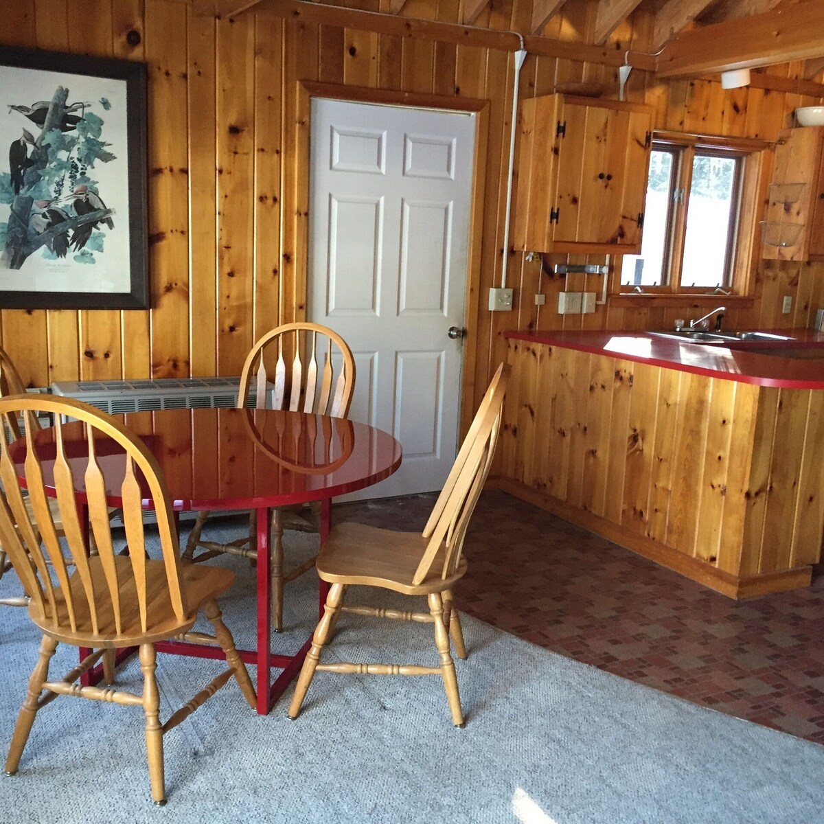 Private cottage on the lake