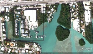Google aerial view of location off the Overseas Highway.  Location is awesome!!