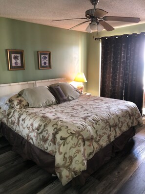 Main bedroom king bed