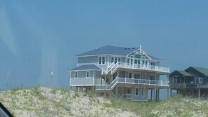 Beach house view from the ocean 2 minute walk to beach 