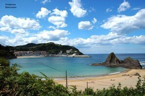 playa de Saturraran y Ondarroa