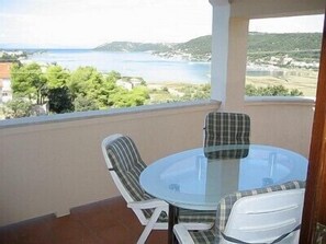 Terrasse mit Meerblick