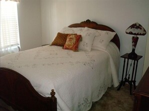 Full size bedroom