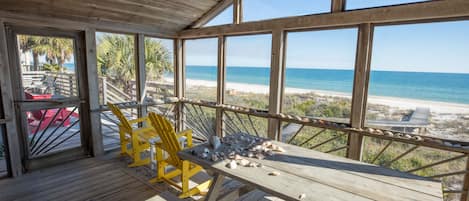 Screened in Porch