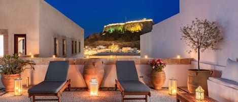 Stunning private terrace with Acropolis View