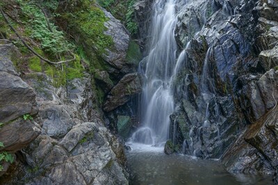 Cozy Canyon Cottage: Come relax, hike, run, or walk 2 town 4 some amazing faire