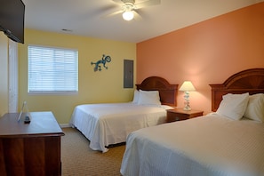 Bedroom with 2 Queen beds & flat screen TV