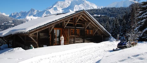 Adventure in remote Chalet in the French alps