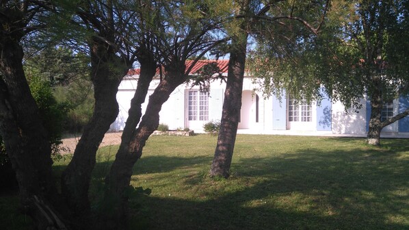 façade côté jardin