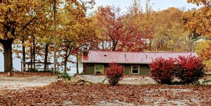 Fall colors abound at Laketime Cottage.